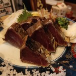 牡蠣と燻屋かつを - 藁焼き かつをの塩たたき