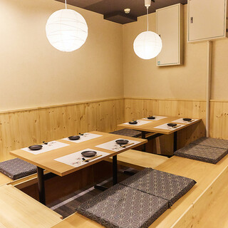 ゆったり掘りごたつ、大人の隠れ家空間。