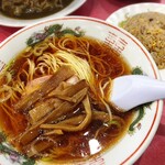 中華料理 萬福 - 半チャン・ラーメン