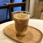 カシノキコーヒー - ・カフェラテ ICE 560円/税込
            ・ショット追加 100円/税込