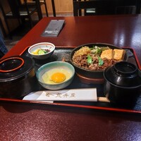 荒井屋 万國橋店 - 牛鍋定食