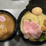 濃厚どろつけ麺 土竜 - 