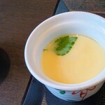Katsumasa - ちと塩気の茶碗蒸しです〜具は。。。