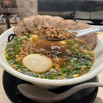 Menya Marushou - 台湾ラーメンDX(1,250円)
                      麺大盛り(1.5倍 +170円)
                      ミンチ増し(+270円)