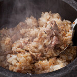 Toukyou Yakiniku Heijouen - 大葉香る石焼き牛タンガーリックライス/garlic rice with beef tongue 