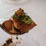 マダム・トキ - 青森県産桜マスのフュメとそのムースリーヌ フレッシュプティポワのピュレ