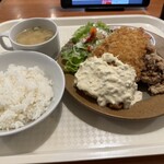 ワインとオマール海老の店 UOMO - 