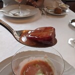 マダム・トキ - 無農薬完熟トマトといちごのスープ 長野県産グリーンアスパラガスのクレームグラッセ