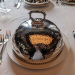 マダム・トキ - 太刀魚のムニエル 富山県産ホタルイカと丹波篠山イノシシのベーコン ソースブールノワゼット