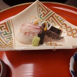 赤坂 菊乃井 - お造りは真鯛とサゴチ
