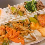 韓辛DELI - 食べ放題ナムルとキムチ