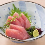 Tuna lean sashimi