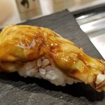 Sushi Uogashi Nihonichi - 煮はまぐり。