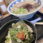 博多らーめん由丸 - 