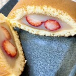 道の駅いたこ - イチゴどら焼き