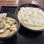 Hasuda Sabisueria Kudari Senresutoran - 肉汁ひもかわうどん小200g880円