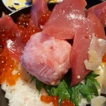 札幌海鮮丼専門店 すしどんぶり - 