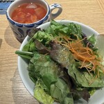 Yokohama Yakiniku Kintan - ランチサラダとスープ