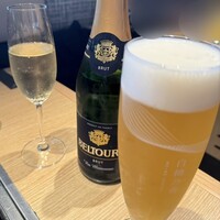 横浜焼肉kintan - 白穂乃香とスパークリングワイン