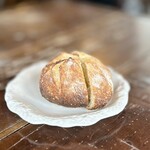 Nonna Nietta - 今回のパンまじで良かった！いつも良いけど今回の史上最高！外カリッと！中モチモチ！もちもち大好き〜！！塩気もあるからそのままで酒のつまみだわ。