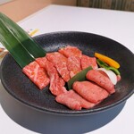 焼肉なべしま - 黒毛和牛と上タンのセット