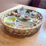 おばんざい・炙り焼き・酒 菜な 横浜スカイビル店 - 
