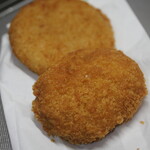 とり唐 さんわ - 料理写真:メンチカツ、牛肉コロッケ