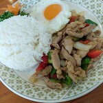 サラカーム - ムーパッピック（豚とピーマンの野菜炒め）