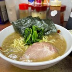 Machidaya - ラーメン並 800円