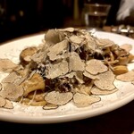 Trattoria DUE - サマートリュフとポルチーニのパスタ ¥5800