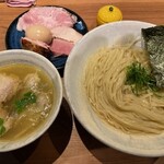ジャパニーズ ラーメン 五感 - 