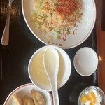 四川飯店担々麺 - 