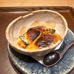 くずし 之助 - 【替り鉢】
            浜名湖産牡蠣二色焼き　
            蕗味噌　酒粕味噌