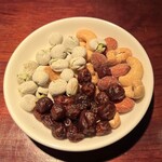 バー・バーンズ - 
      ✧ナッツ
      
      美味しい(⋈◍＞◡＜◍)。✧♡✨.ﾟ･*..☆.｡.:*✨.☆.｡.:.+*:ﾟ+｡✨.ﾟ･*..☆.｡.:*✨