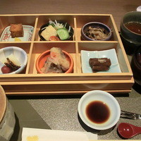旅館 くらしき - 二段弁当の一段目