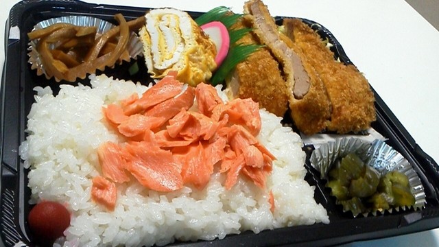 村田商店 - 羽後牛島（弁当）の写真