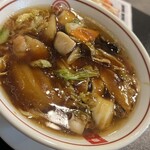 242120471 - 五目湯麺