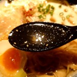 和風楽麺 四代目 ひのでや - キラキラ光る清湯スープ