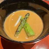 一石三鳥 別邸 - 桜海老の摺り流し