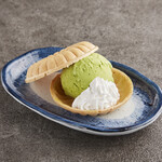 Matcha ice cream Monaka