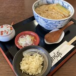 手打 佐藤 - とじそば900円＋揚げ玉サービス