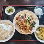 幸酒場 - 肉野菜炒め　700円