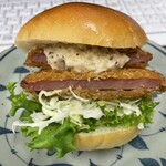 ヘルスベーカリー - 料理写真:ハムカツサンド。サクサクできます。