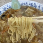 珍来 - 麺リフト
