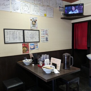 博多あご出汁中華そば 六味亭_2