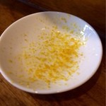 千熊ラーメン - 塩ラーメンのトッピングの柚子。