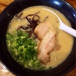 千熊ラーメン - 豚骨風ラーメン￥５８０