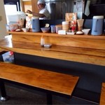 千熊ラーメン - カウンター席。