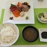 八王子農園 - 料理写真:お刺身定食　1,800円