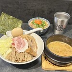 Noodle Atelier有象無象 - 特製エビつけ麺ポセイドン　炙りレアチャーシュー丼